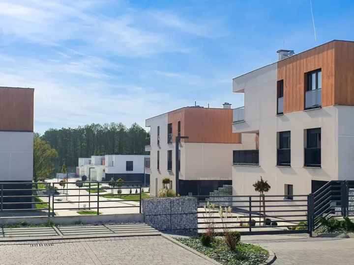 Osiedle Kaskada Kompleks, instalacje elektryczne i teletechniczne